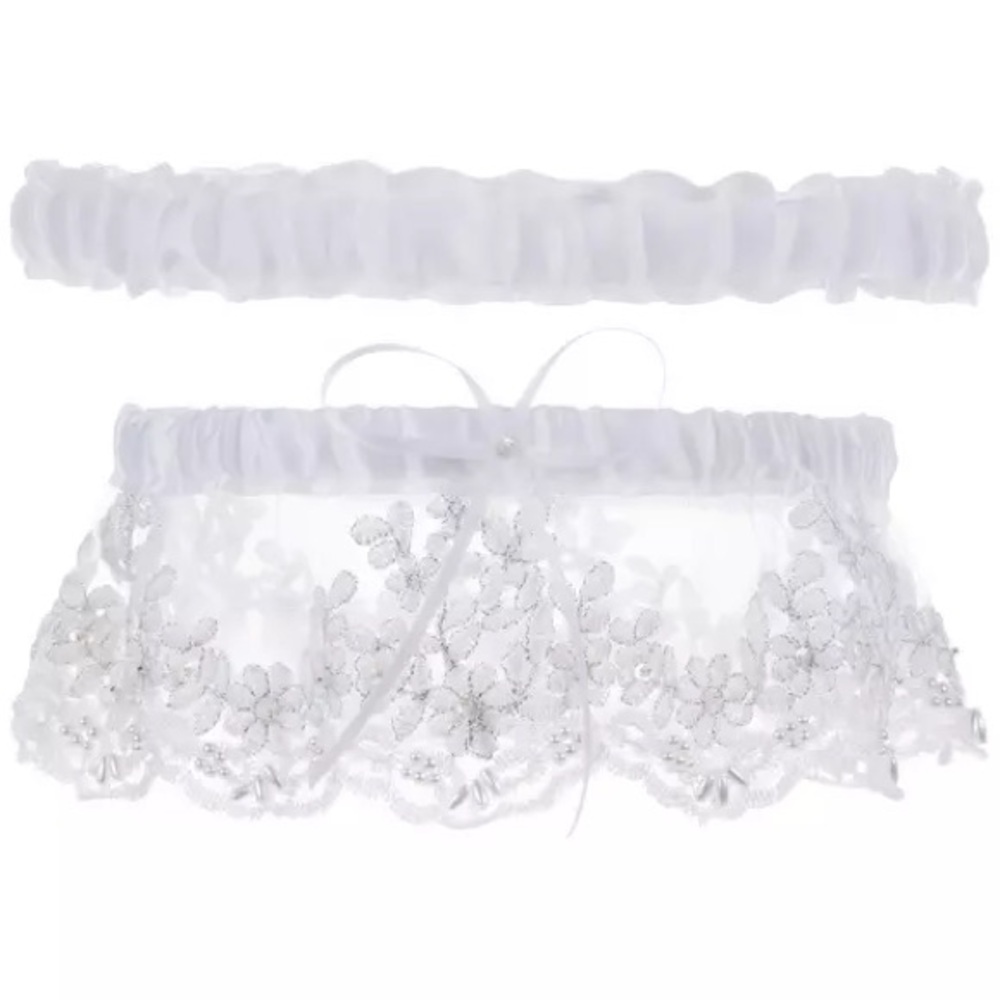 🎀 2/$10 - White Lace Double Garter Set